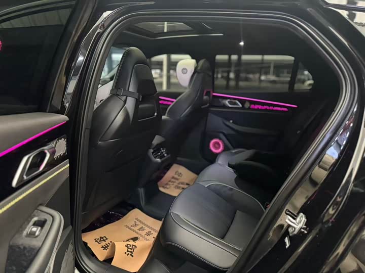 Lynk & Co 03 2026 2026款 2.0TD 自动 Ultra