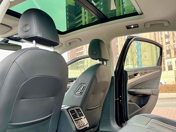 Volkswagen Passat Hybrid 2023 2023款 430PHEV 混动精英版