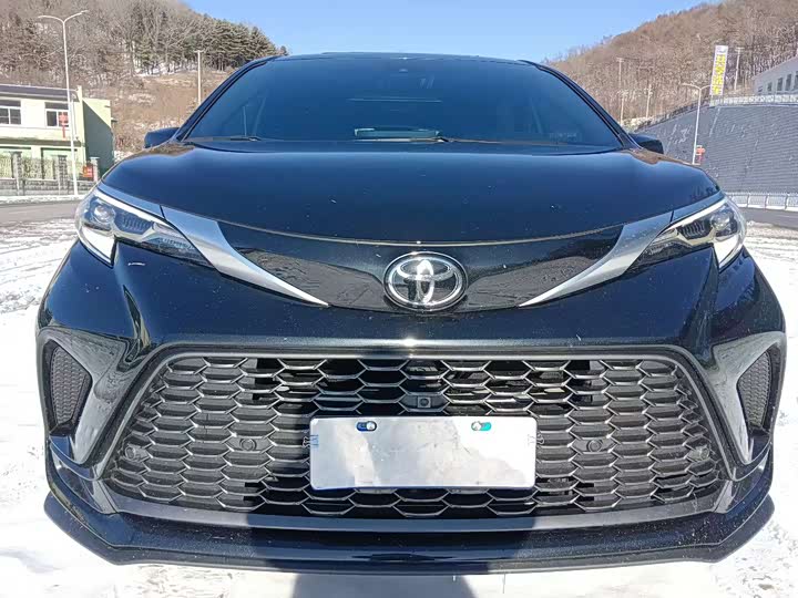 Toyota Granvia 2024 2024款 2.5L混动 尊贵PLUS版