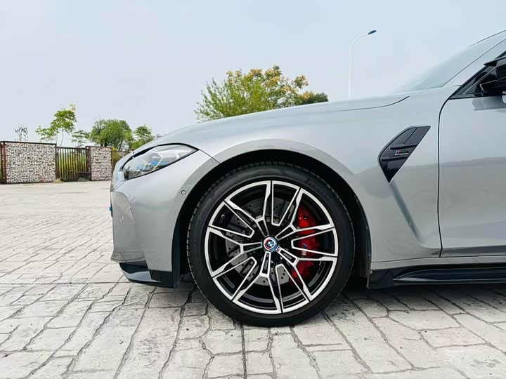 BMW M3 2023 2023款 M3四门轿车 M xDrive 雷霆版