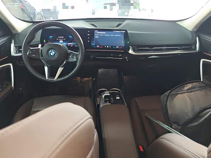BMW iX1 2023 2023款 eDrive25L X设计套装