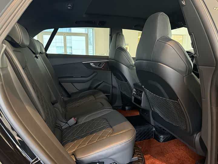 Audi Q8 2023 2023款 55 TFSI 臻选动感型