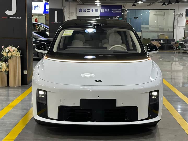 LiXiang i8 2025 2025款 标准版