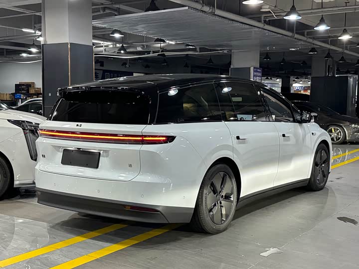 LiXiang i8 2025 2025款 标准版