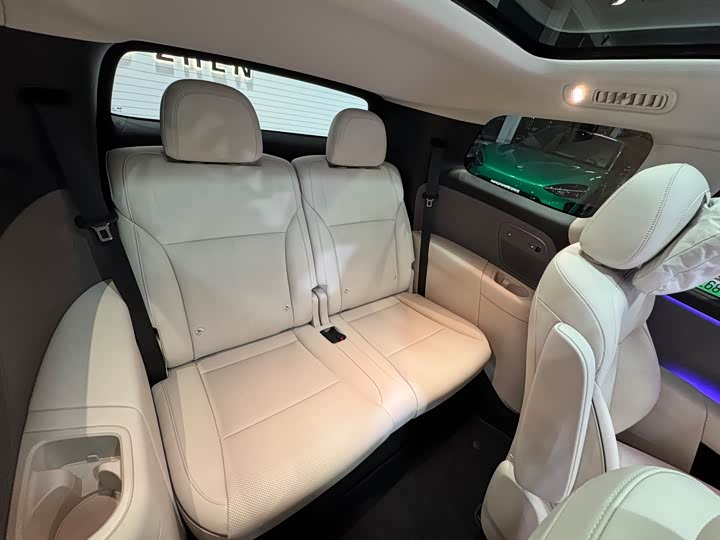 LiXiang i8 2025 2025款 标准版