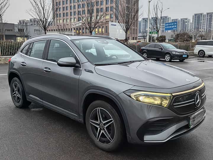 Mercedes-Benz EQA 2022 2022款 EQA 300 4MATIC 首发特别版