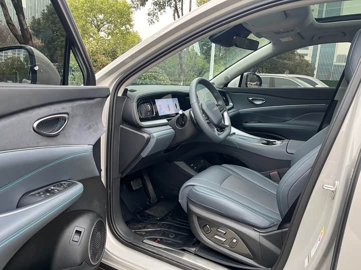 BYD Sea Lion 07 DM-i Hybrid 2025 2025款 150 领航+版