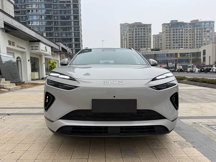 2025 BYD Sea Lion 06 Hybrid/EV