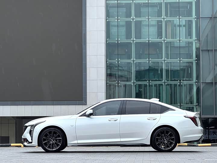 Cadillac CT5 2024 2024款 28T 铂金型