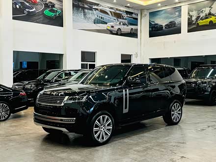 Land Rover Range Rover 2025 2025款 3.0 L6 400PS 盛世加长版