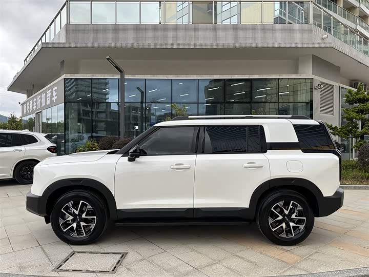 BAIC Beijing BJ30 2024 2024款 1.5T 魔核电驱标准版