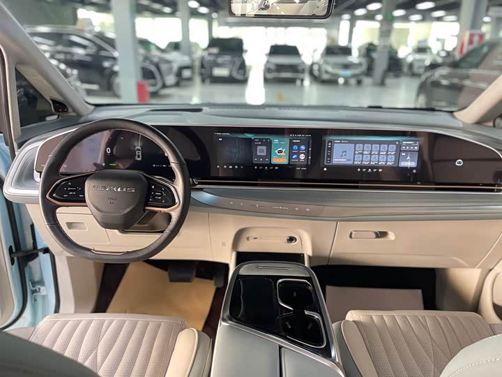 Maxus Mifa 9 2022 2022款 长续航 高山七座版