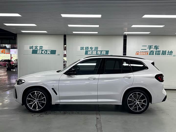 BMW X3 2023 2023款 xDrive30i 领先型 M曜夜套装