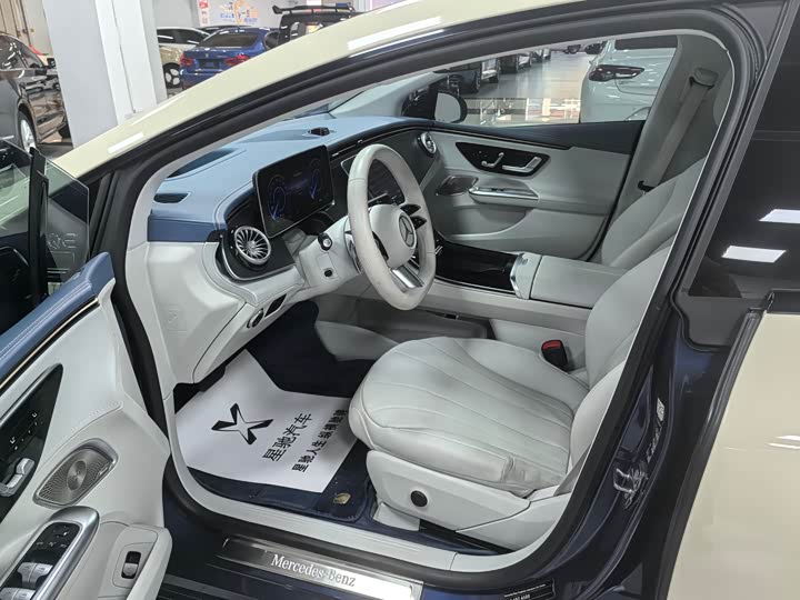 Mercedes-Benz EQE 2022 2022款 350 先型特别版