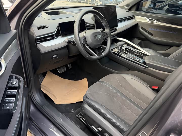 Geely Preface 2025 2025款 东方曜 2.0TD 望月版