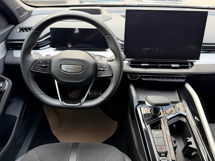 Geely Preface 2025 2025款 东方曜 2.0TD 望月版