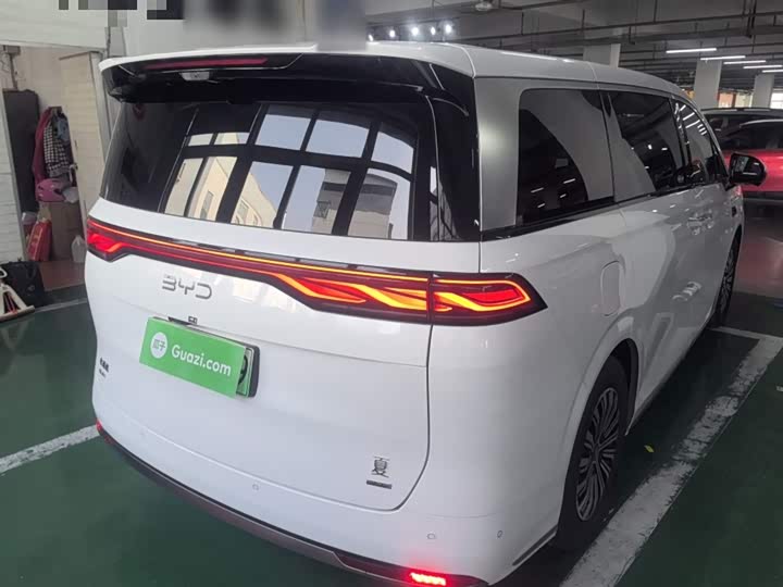 BYD Xia 2025 2025款 DM-i 1.5T 180km 卓越型