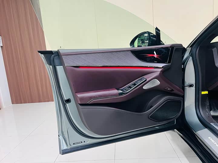 Denza Z9GT 2024 2024款 1100四驱Pro版