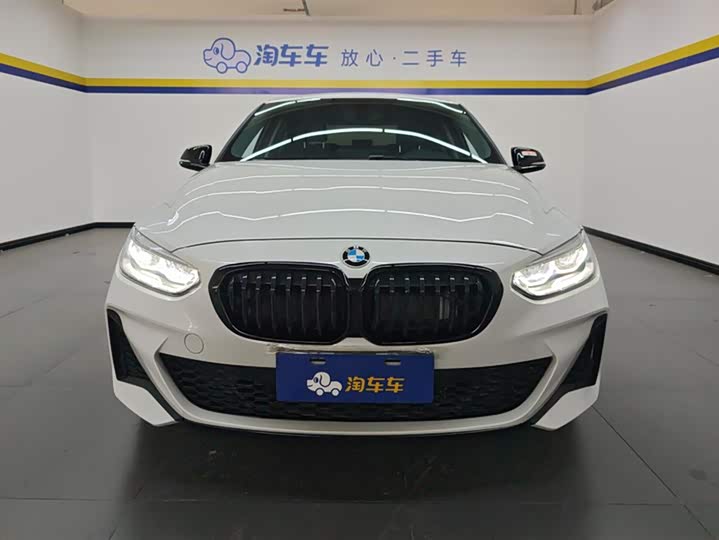 BMW 1 Series 2023 2023款 120i M运动曜夜版