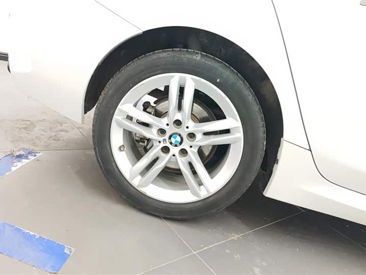 BMW 1 Series 2023 2023款 120i M运动曜夜版