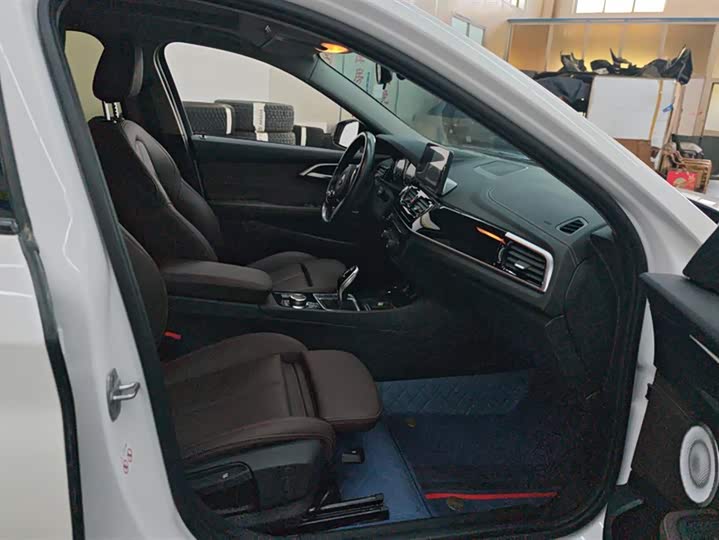 BMW 1 Series 2023 2023款 120i M运动曜夜版