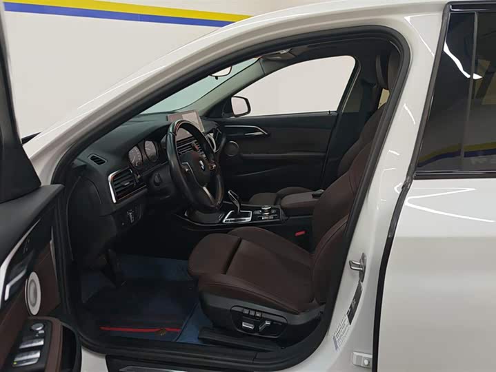 BMW 1 Series 2023 2023款 120i M运动曜夜版