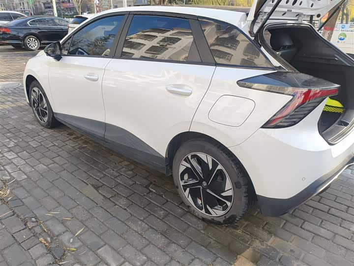 MG Motor 4 EV 2022 2022款 425km 豪华版