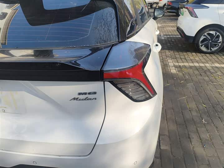 MG Motor 4 EV 2022 2022款 425km 豪华版
