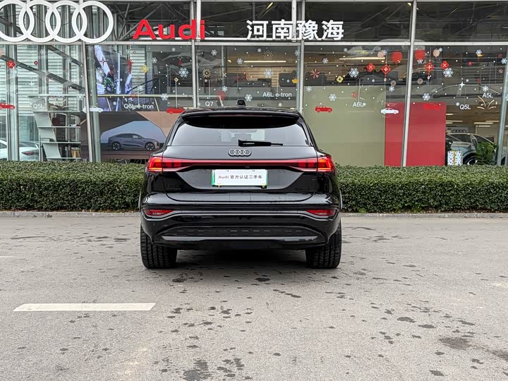 Audi Q6L e-tron 2026 2026款 首发领航版