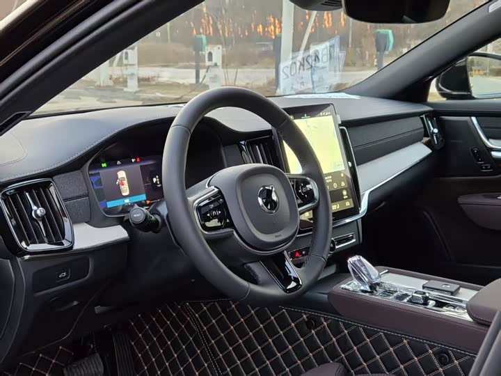 Volvo S90 2026 2026款 B5 智远豪华版