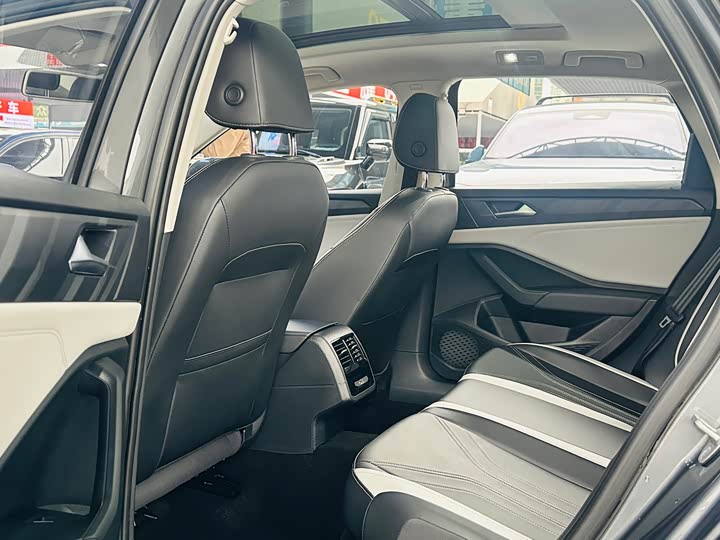 Jetta VA7 2025 2025款 1.4T 先到先得版