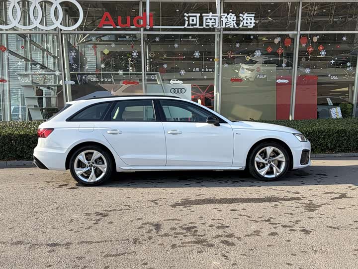Audi A4 2023 2023款 Avant 40 TFSI 时尚动感型
