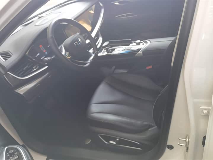 Geely Emgrand GT 2021 2021款 1.8T 领航版+