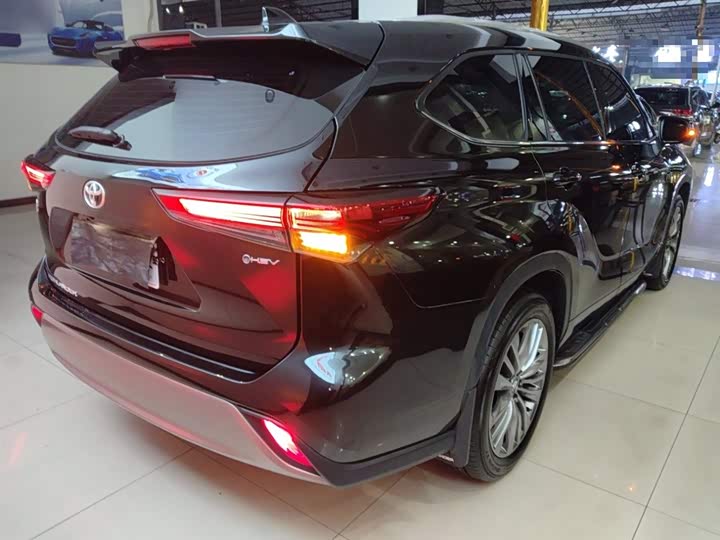 Toyota Highlander 2024 2024款 2.5L智能电混双擎两驱豪华版 7座