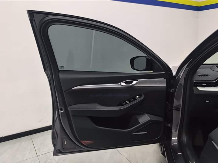 Geely Preface 2025 2025款 东方曜 2.0TD 望月版