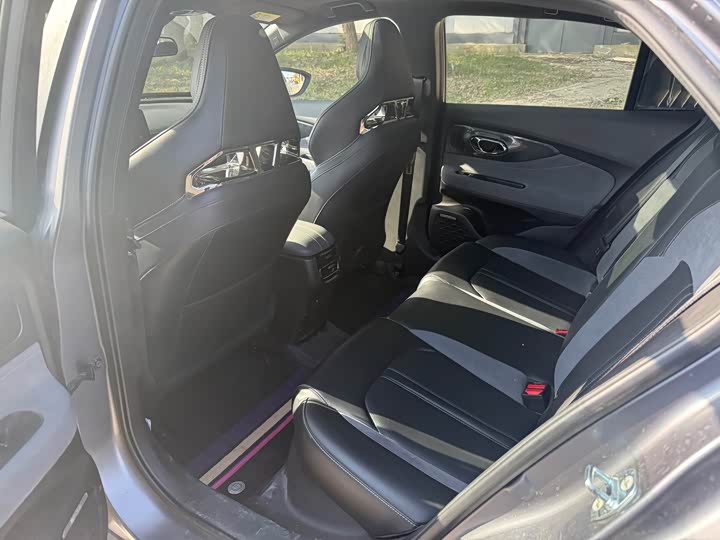 GAC Trumpchi Empow R 2024 2024款 400T 自动 影豹R PRO版