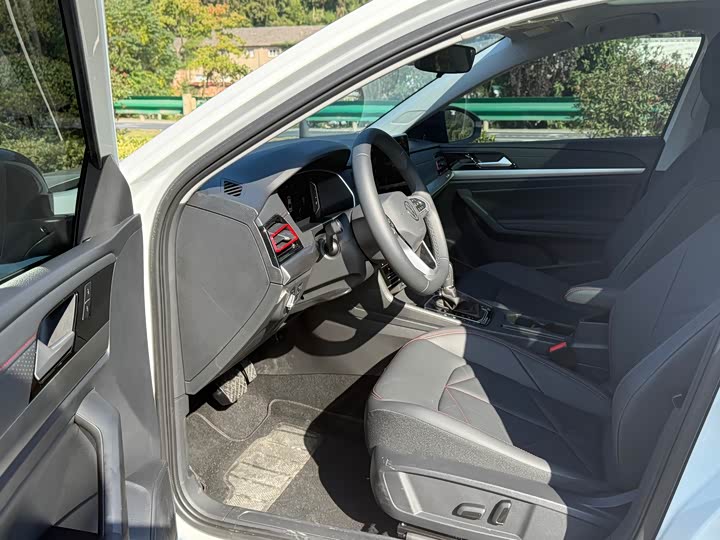 Volkswagen Lavida 2024 2024款 300TSI DSG星空领先版