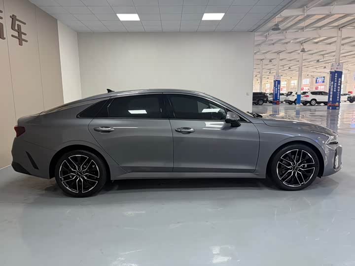Kia K5 2021 2021款 380T GT-Line 旗舰版