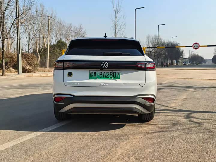 2025 Volkswagen ID.4 X