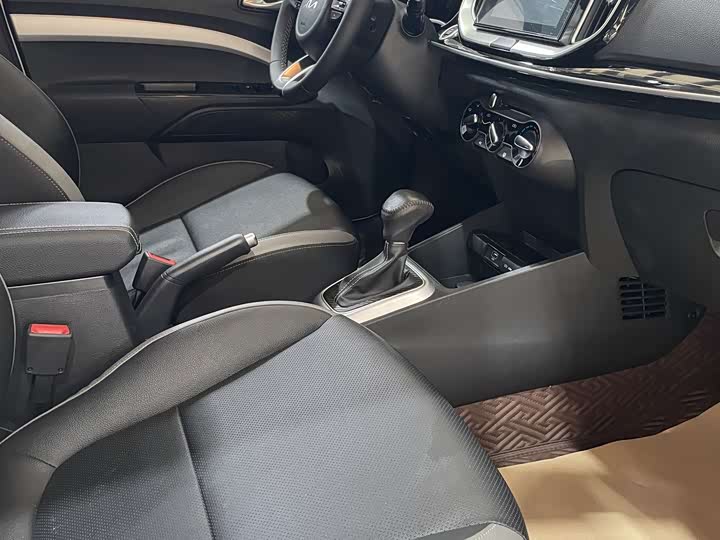 Kia KX1 2021 2021款 1.4L CVT趣享版