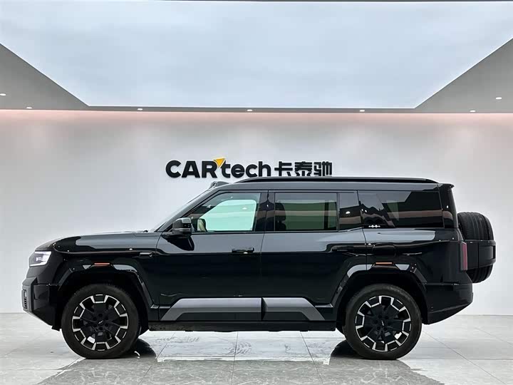 2025 BYD FangChengBao Leopard 8