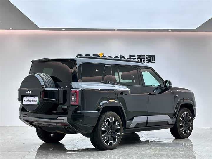 2025 BYD FangChengBao Leopard 8