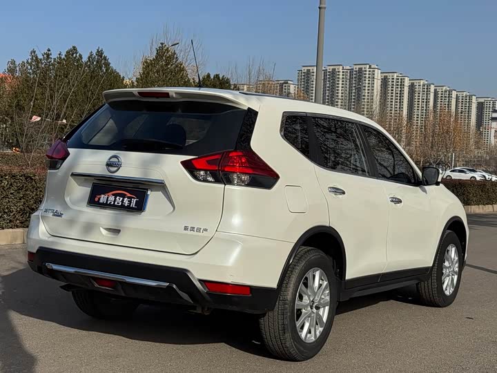 Nissan X-Trail 2023 2023款 经典 2.0L 两驱智联舒享版