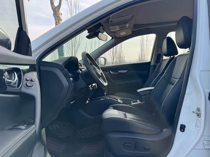 Nissan X-Trail 2023 2023款 经典 2.0L 两驱智联舒享版