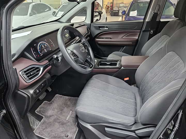 GAC Trumpchi M6 2023 2023款 PRO 270T DCT精英版