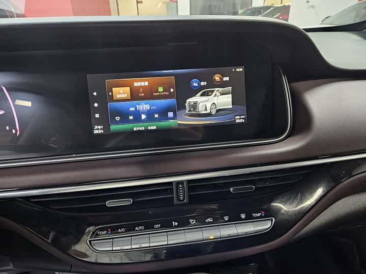 GAC Trumpchi M6 2023 2023款 PRO 270T DCT精英版