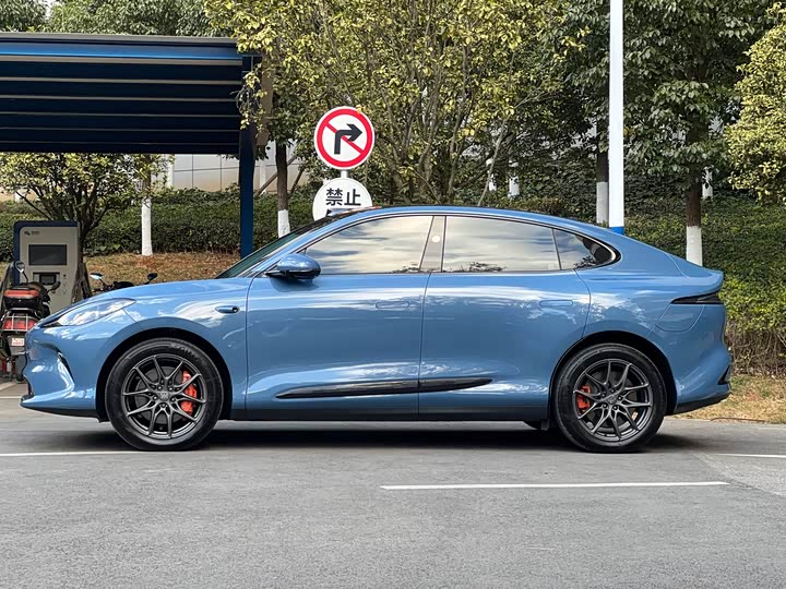 IM motors LS6 2025 2025款 长续航灵蜥智享版