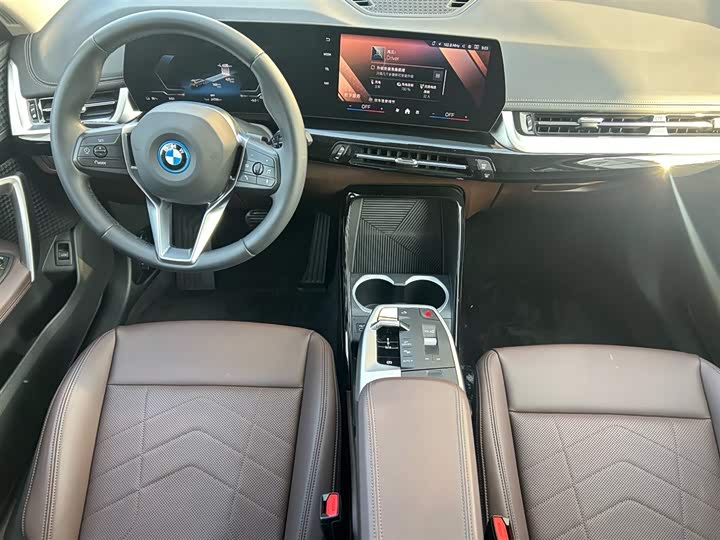 BMW iX1 2023 2023款 eDrive25L X设计套装