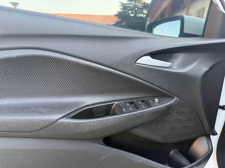 Chevrolet Onix (Cavalier) 2021 2021款 325T 自动欣悦版