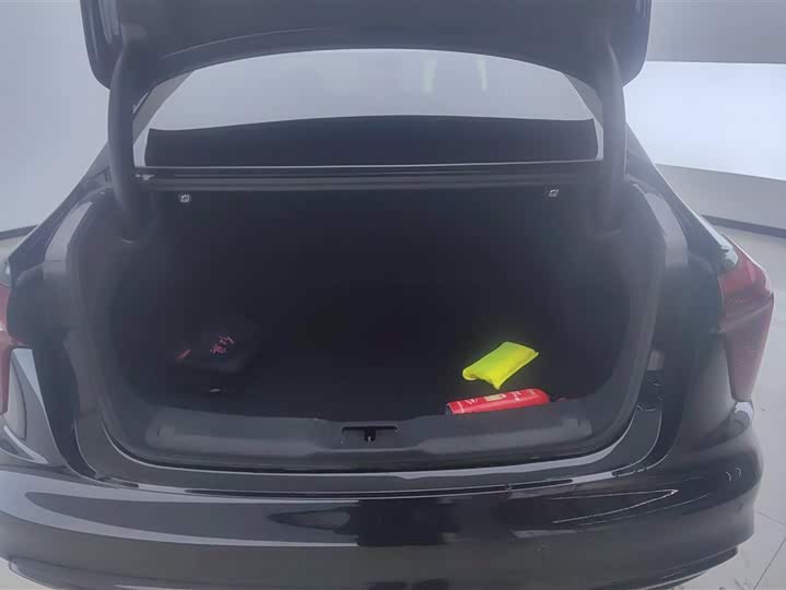 Hongqi H5 Hybrid 2025 2025款 170 超混版